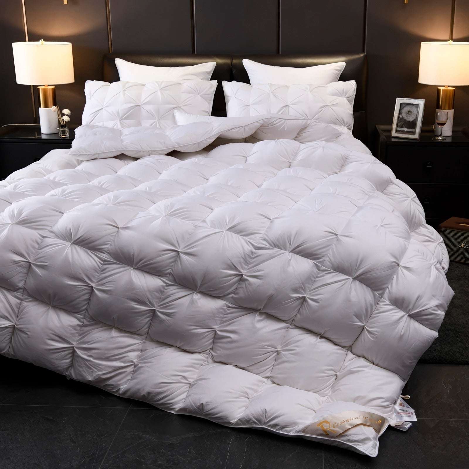 White Deluxe Cotton Goose Down Comforter