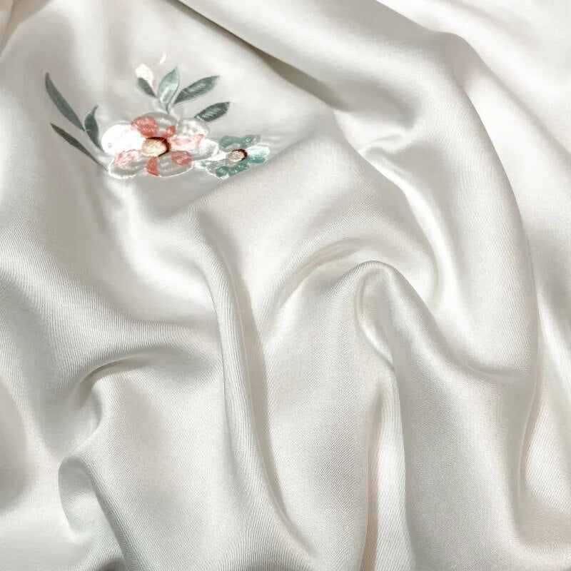 White Love Story Bedding Set