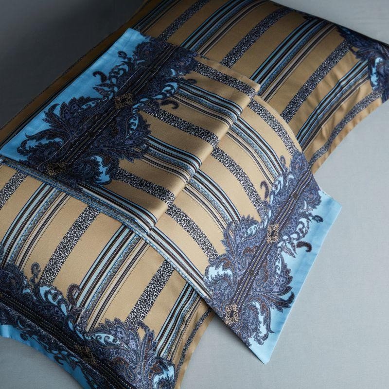 Lionel Bedding Set