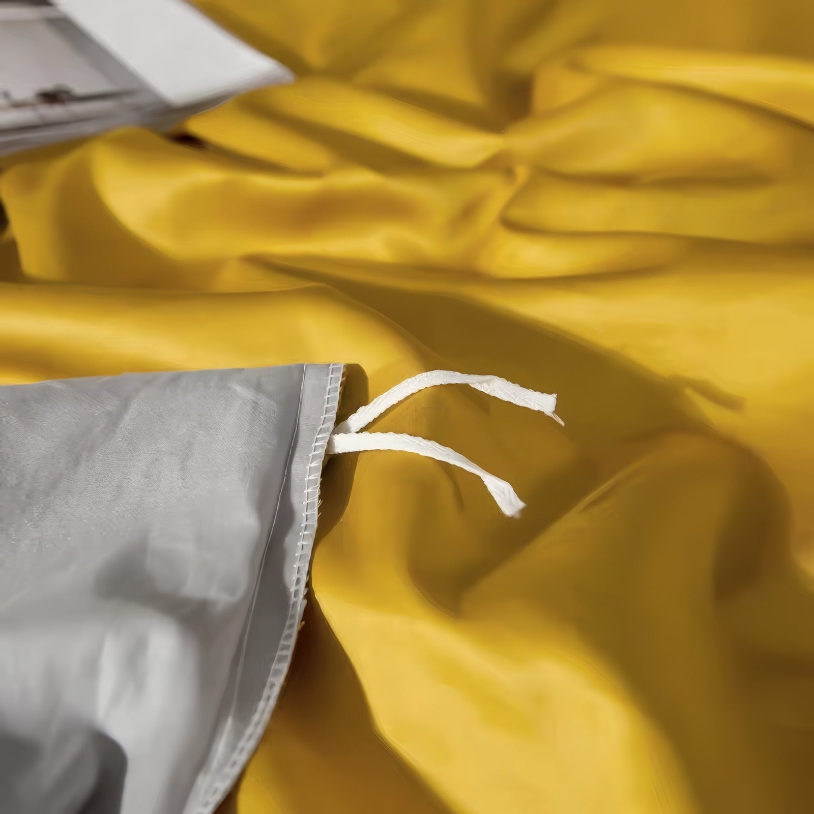 Silver Yellow Bedding Set