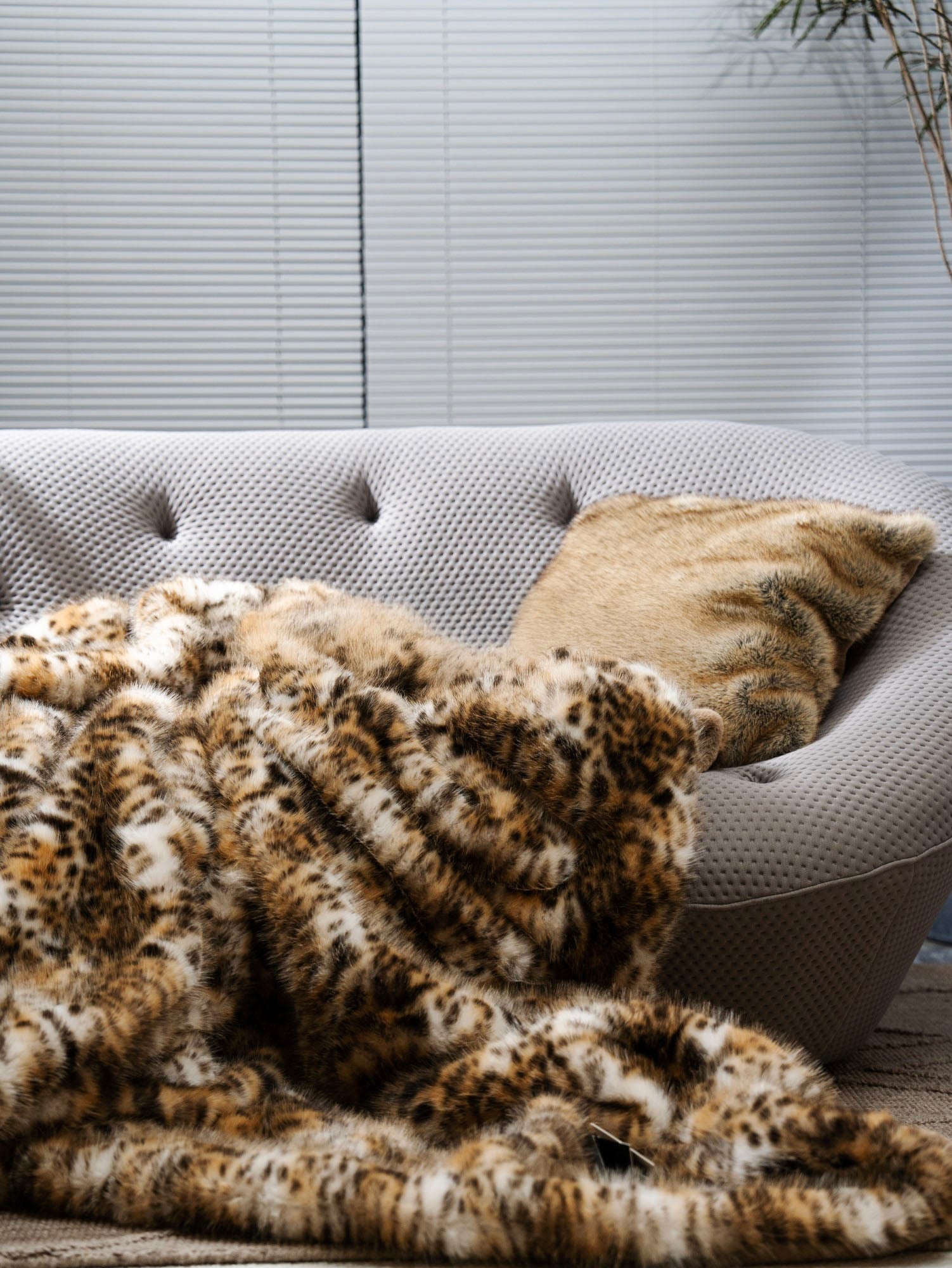 Leopard Faux Fur Throw Blanket