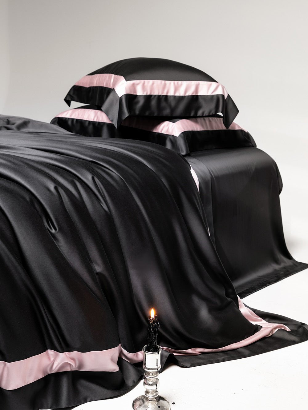 Natural Black Bedding Set