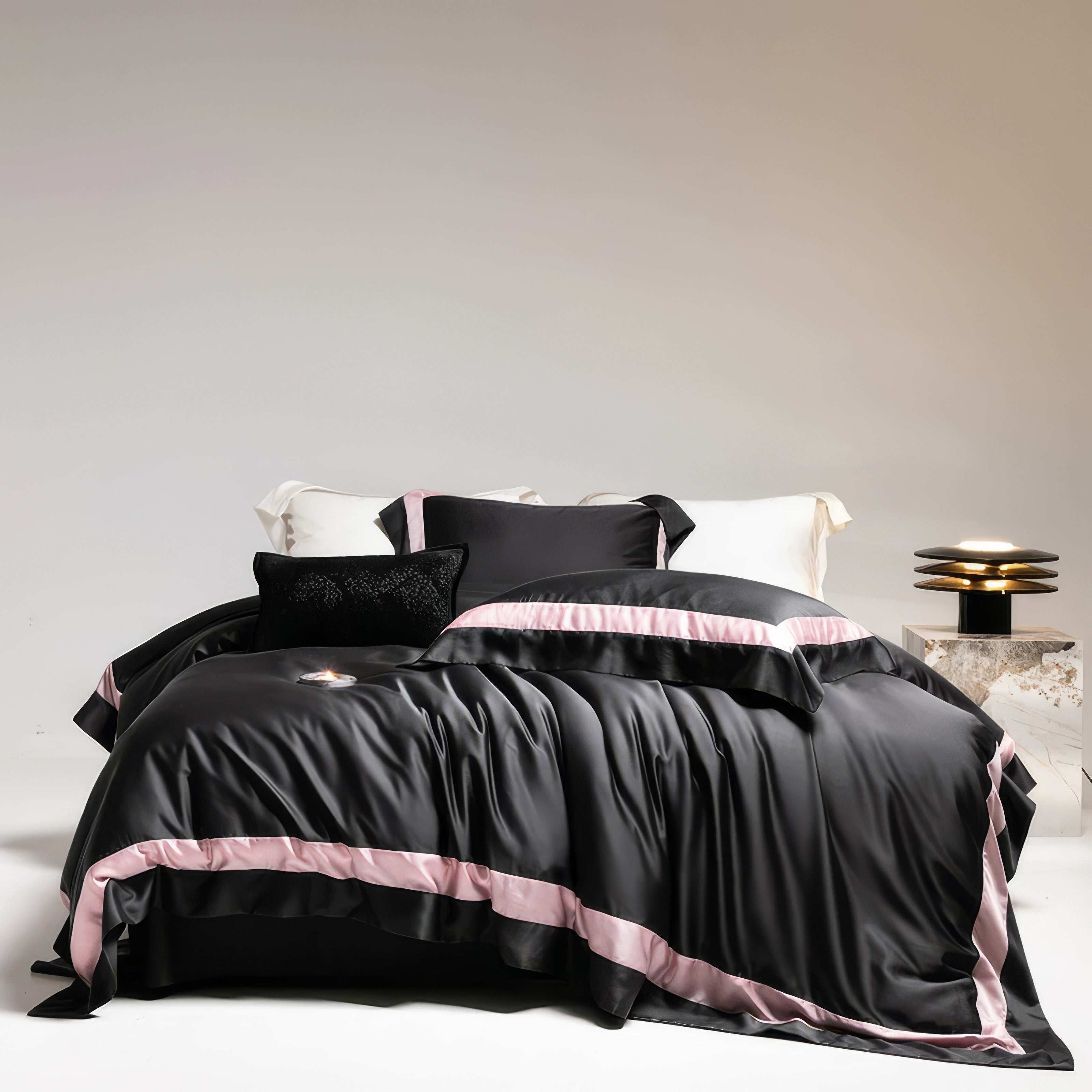 Natural Black Bedding Set
