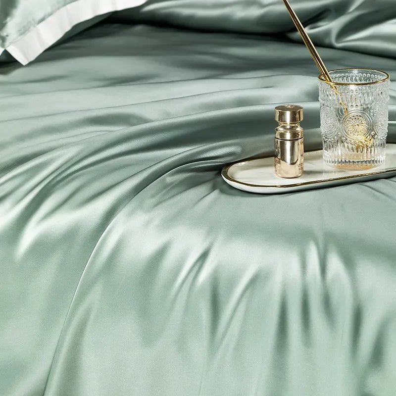 Green Top Grade Silk Bedding Set