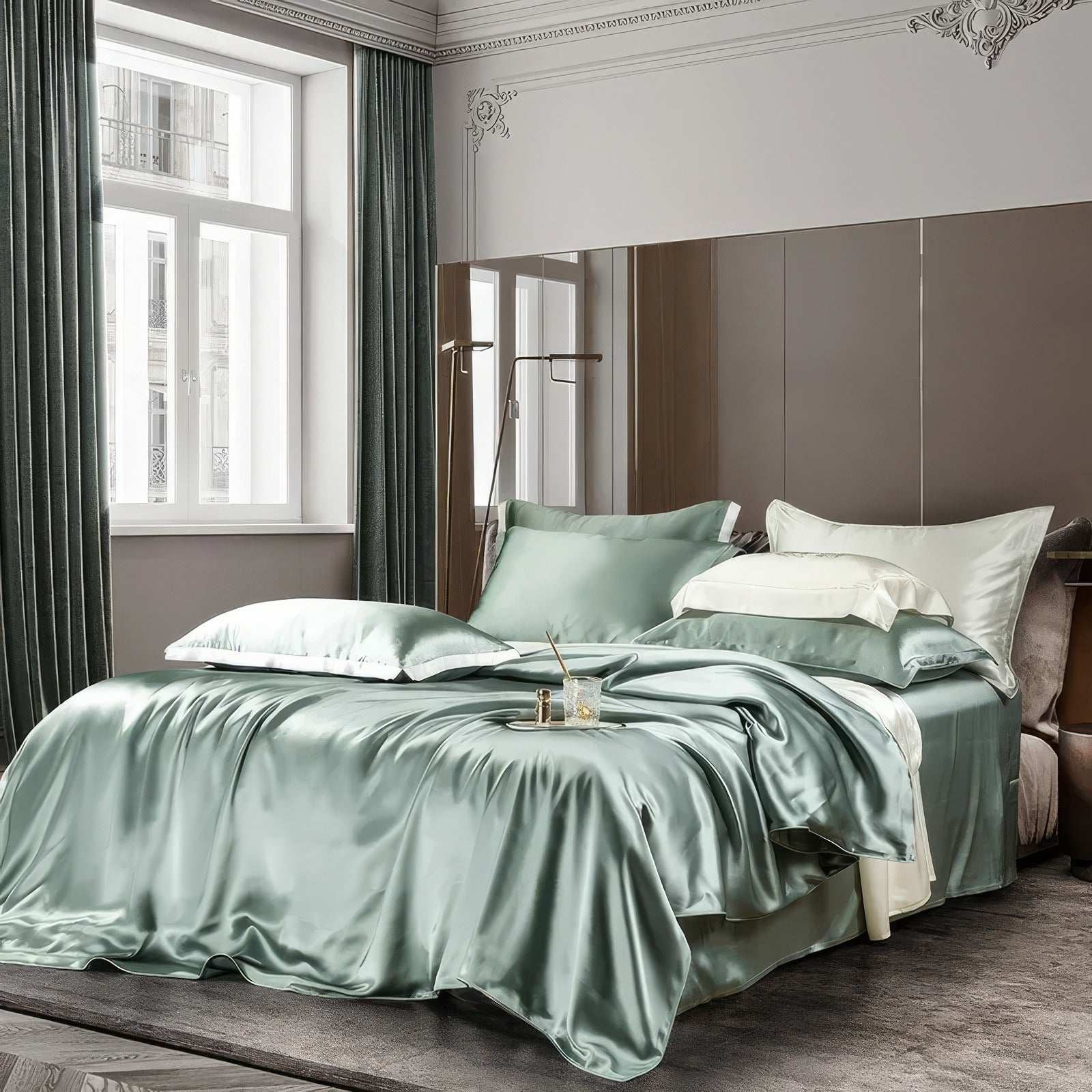 Green Top Grade Silk Bedding Set