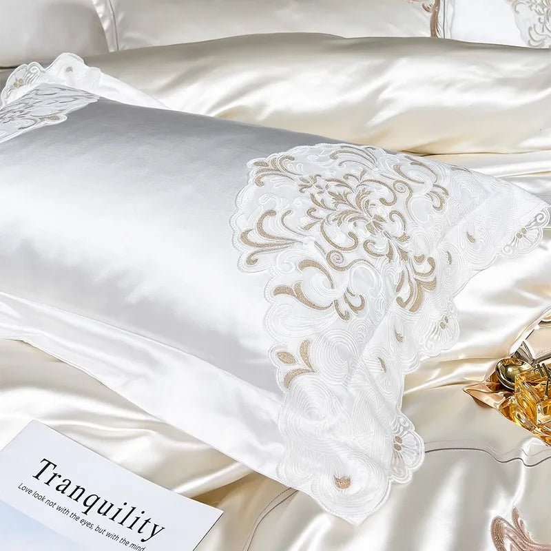 White Vine Bedding Set