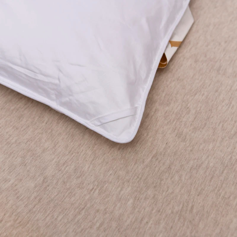 White Deluxe Cotton Goose Down Comforter