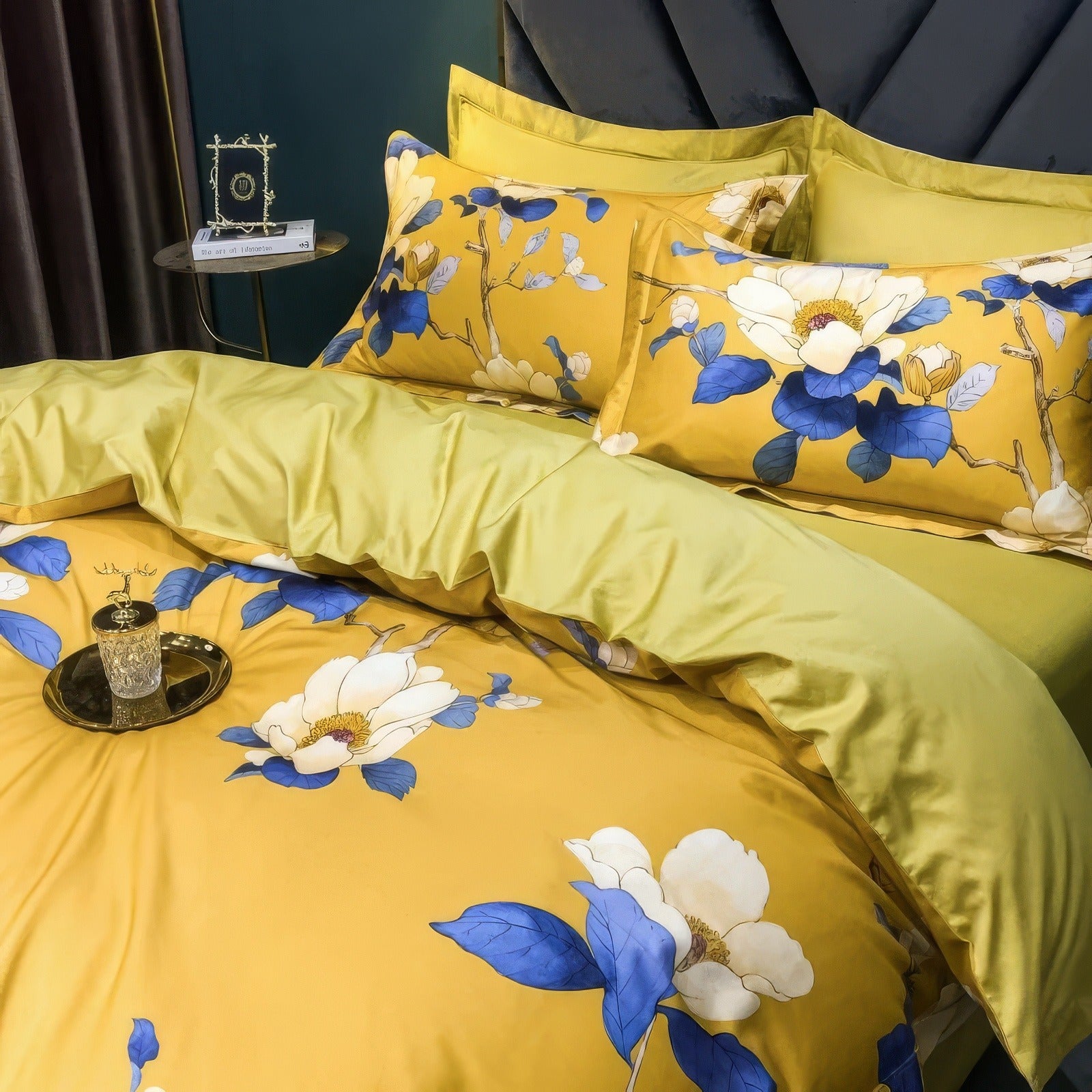 Golden Magnolia Bedding Set