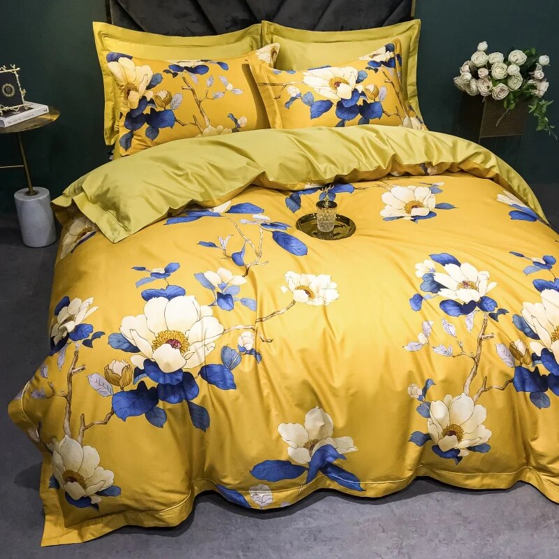 Golden Magnolia Bedding Set