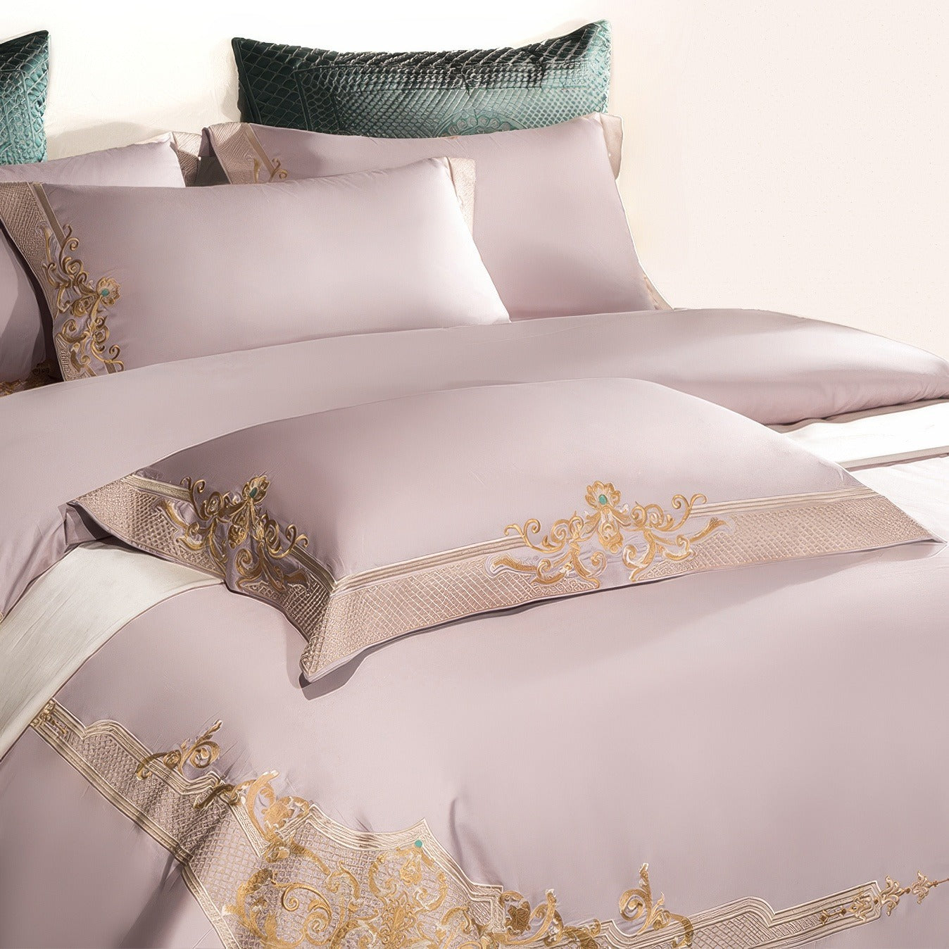 Royal Pearl Pink Bedding Set