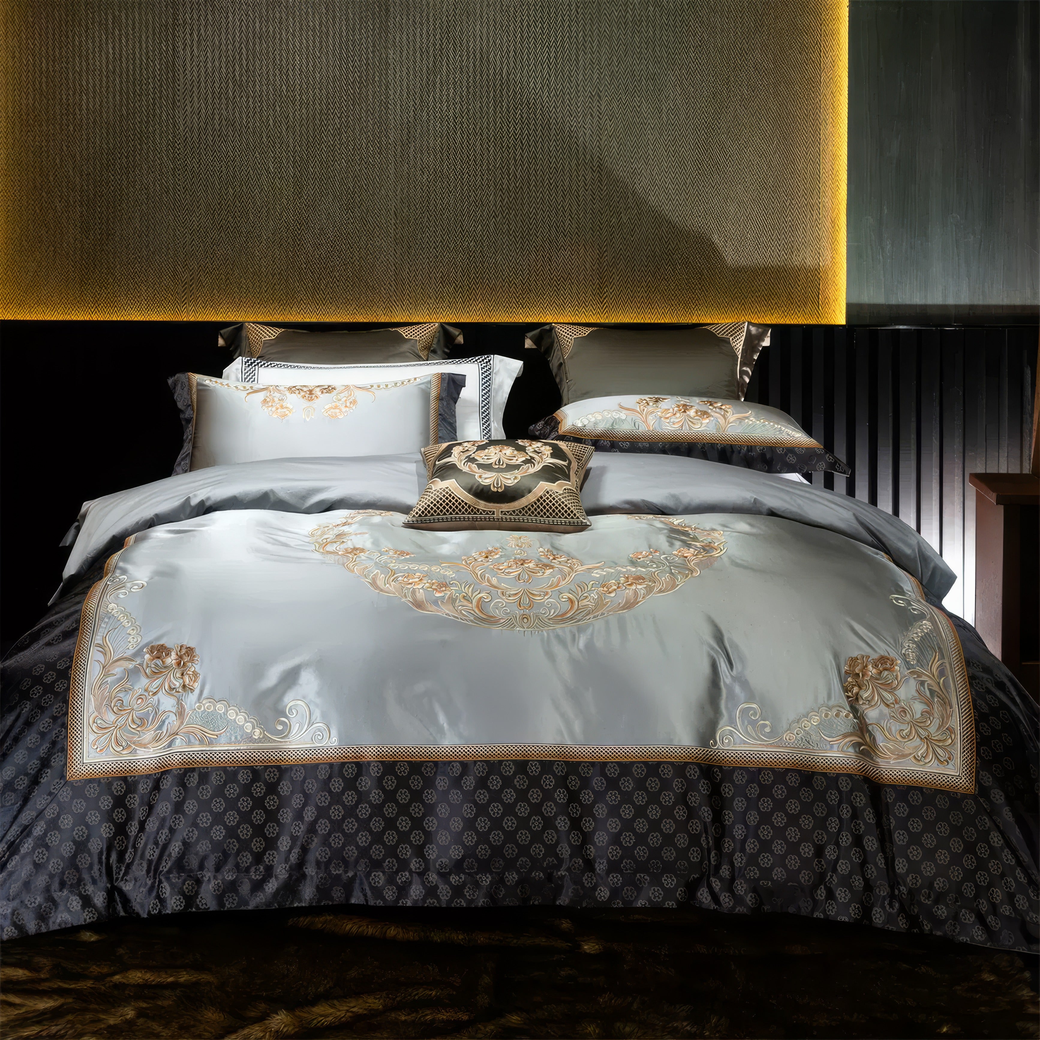 Silver Grace Bedding Set