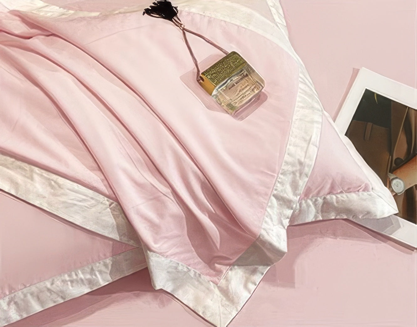 Pink Contrast Bedding Set